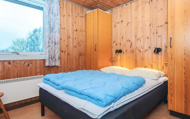 6 Person Holiday Home in Farvang