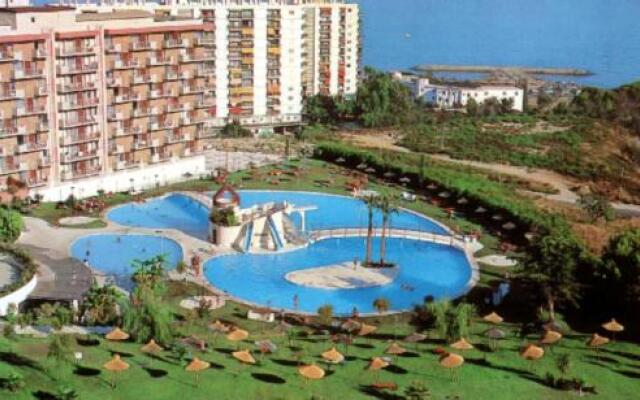 Studio Av. Gamonal, 12, 29630 Benalmadena, Malaga, Espana