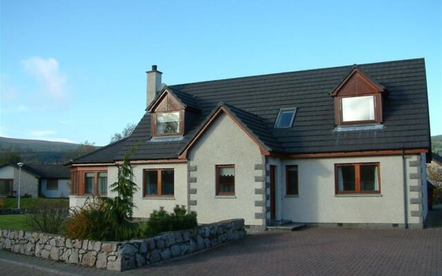 Highland Holiday Homes - Craigmore Lodge