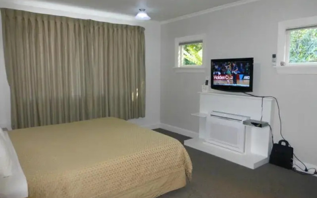Athena Apartment