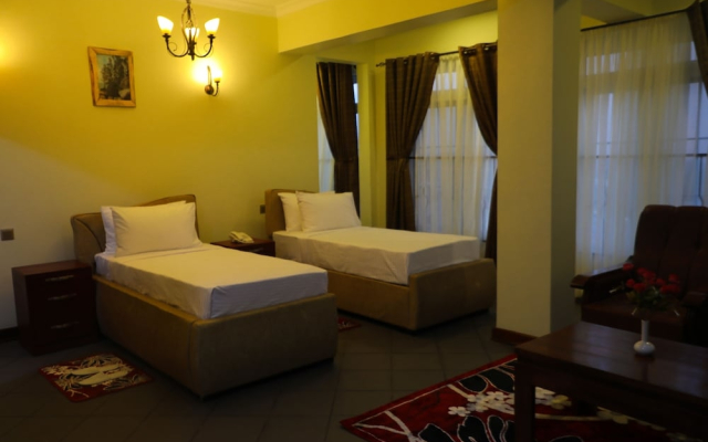 Seven Skies Hotel