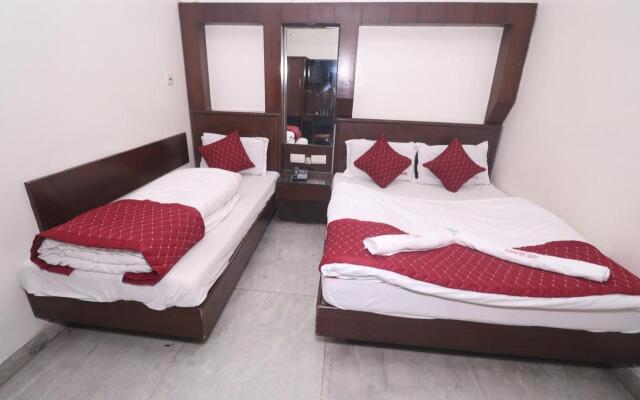 Hotel Priya Palace