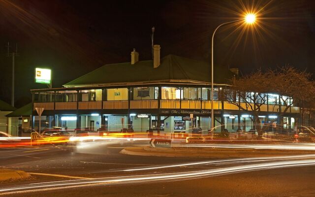 Metropolitan Hotel Orange