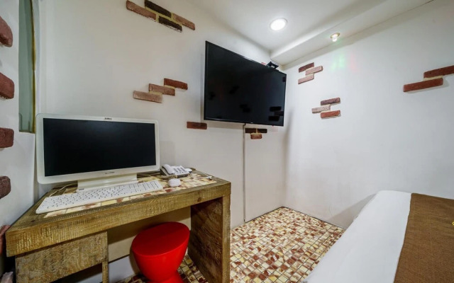 Seongnam Hotel Tom