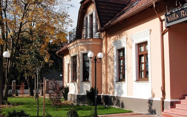 Villa Rosa Restaurant & Pension