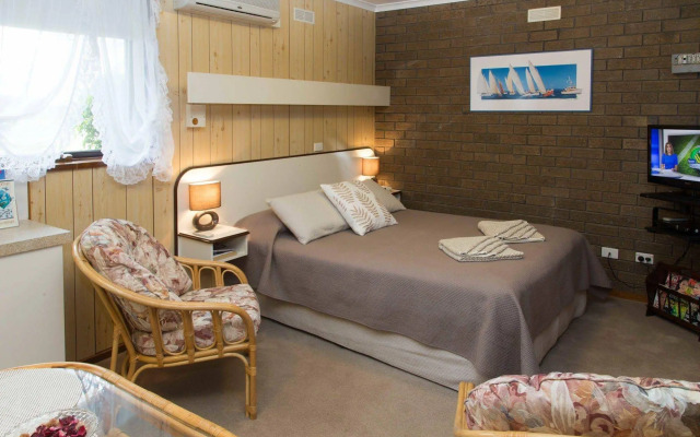 Sandpiper Apartments