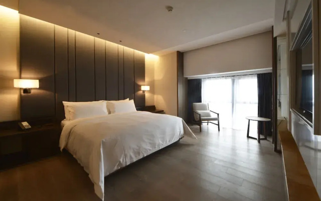 KuanRong Luxury Suites Hotel - Daping Times Square