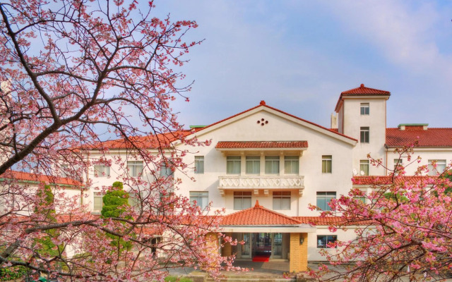 Kawana Hotel