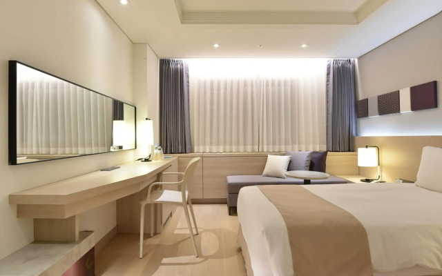 Pacific Hotel