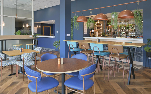 Travelodge Hatfield Central