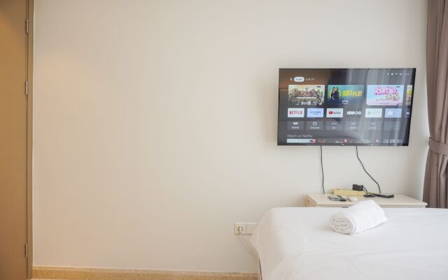 Modern Look And Nice 2Br Gold Coast Apartment Near Pik