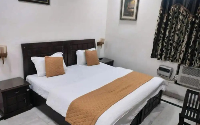 Room-home Stay Bed And Break Fast