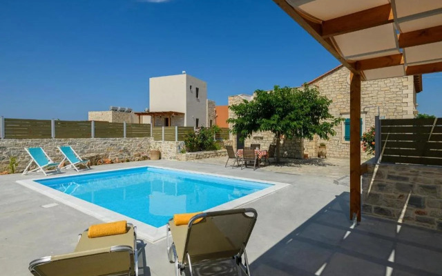Orelia Cretan Villas & Deluxe Apartments