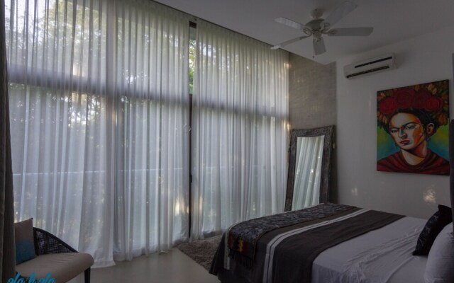 Villa Pool & Golf View by Olahola