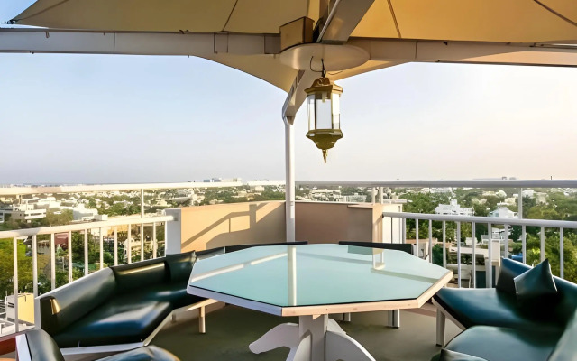 Hotel Savera