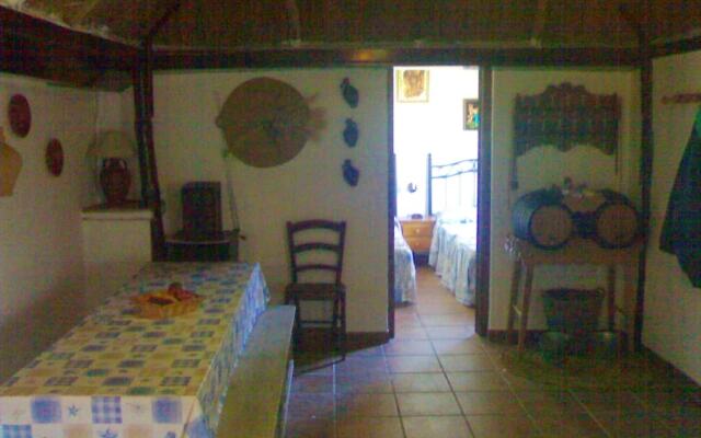 House With 2 Bedrooms in Sanlúcar de Barrameda, With Enclosed Garden - 2 km From the Beach