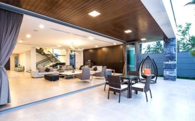THE FIVE - 5BR - Ocean Villas Da Nang