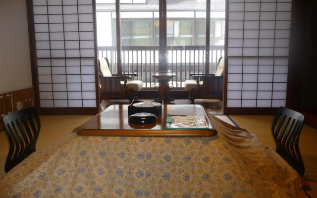 Hoshi Onsen Chojukan
