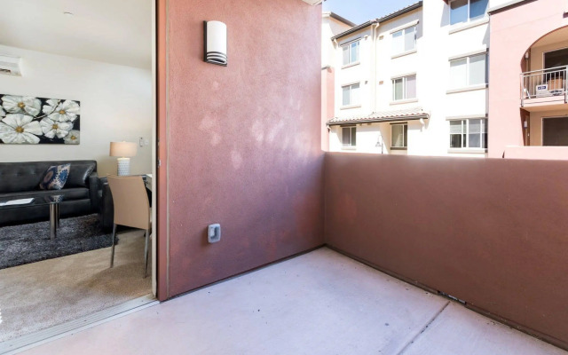 Global Luxury Suites in Sunnyvale