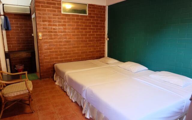 Red Brick Guesthouse