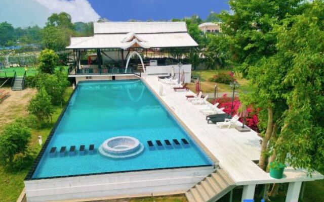 LARNG YAY  Riverview Resort Hotel