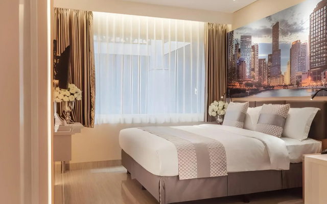 Grand Viveana Hotel