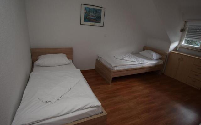 Ab Apartment 06