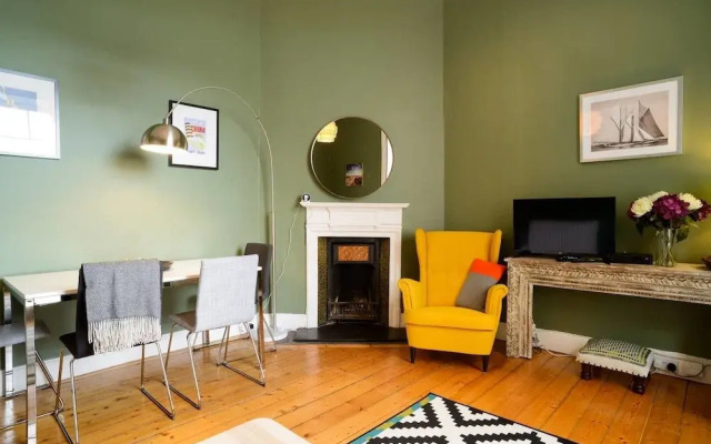 Great Location! 3 Bedroom Ground Floor