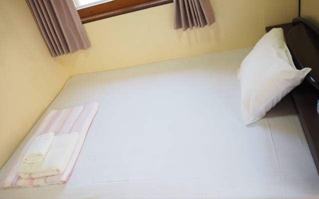 Traditional Oki-House Adan – Guest Rooms – Nakijin