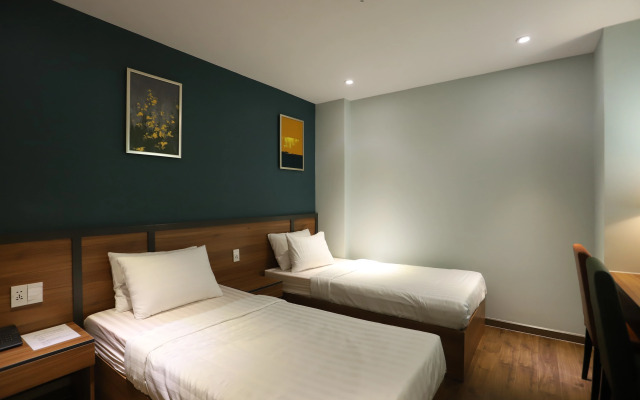 Lanura Apartments and Hotel