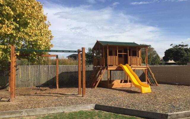 Rosebud Beach Unit 200 mt to Beach Late checkout