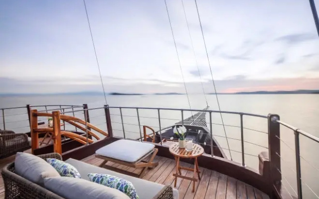 Sequoia Yacht
