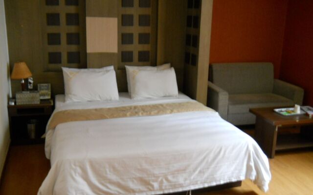 Hotel Millennium