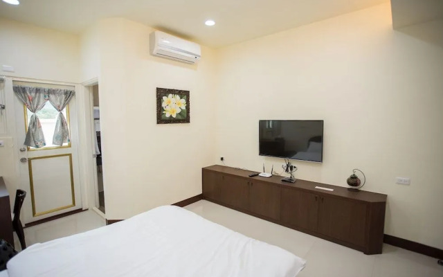 Village150 B&B