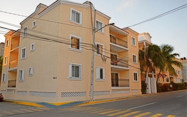 2Br Condo Ground Level Rinconada Del Sol