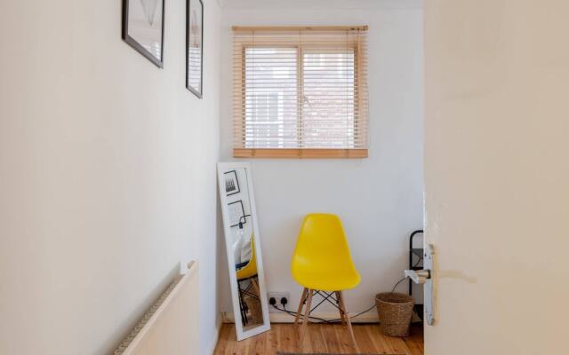 Modern 1BR Flat in Angel/islington, Fits 4