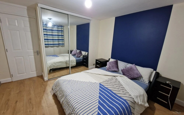 SnoozeDen Chalvey – Free Parking, Near M4 J6