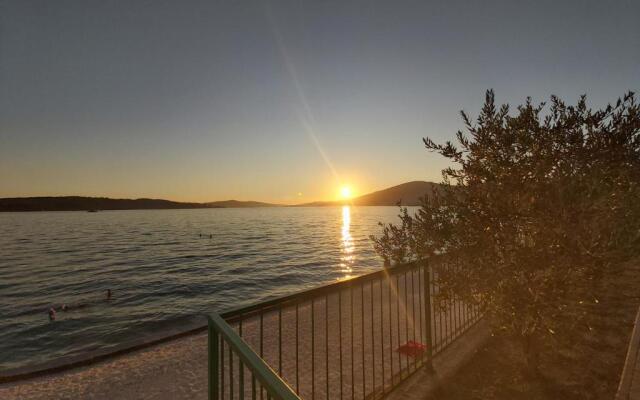 Apartmani Island