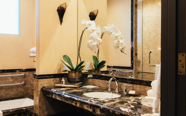 Neighbourgood Sutter Mansion