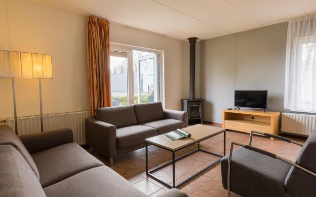Comfortable Bungalow With Dishwasher, Near Hunebedcentrum