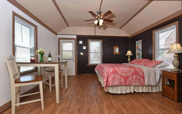 Snug Harbor Marina and Hotel