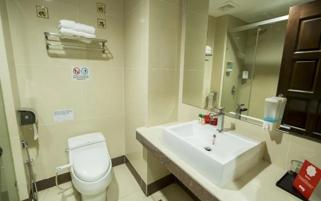 OYO 244 Family Hotel