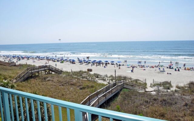 Verandas 305 3 Br condo by RedAwning