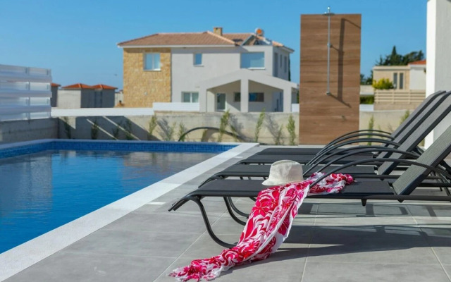 Villa Andre Eastmed Villas