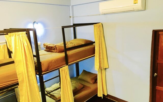 My House Tour & Hostel