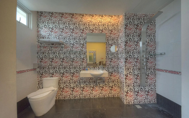 Arenaa Deluxe Boutique Hotel