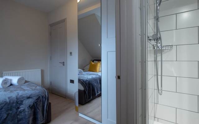 Kings House by Karah Boutiques