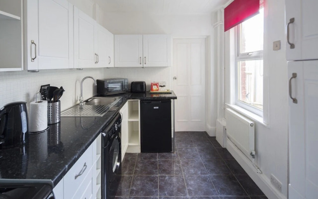 Cecil House by Kasar Stays