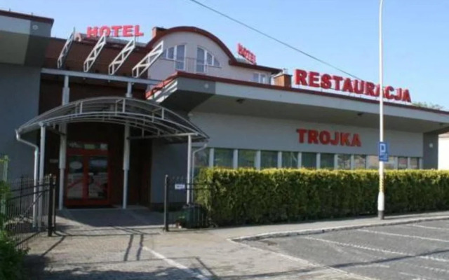 Trojka
