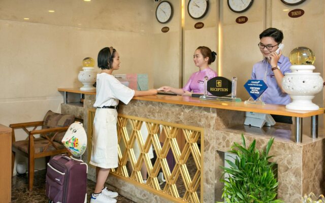 Lavender Riverside Hotel